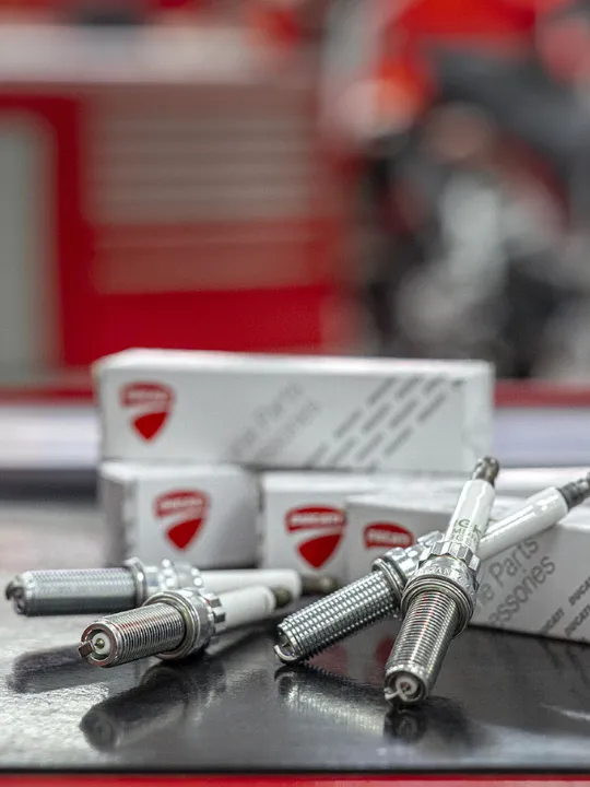 Card candele ducati Card candele ducati